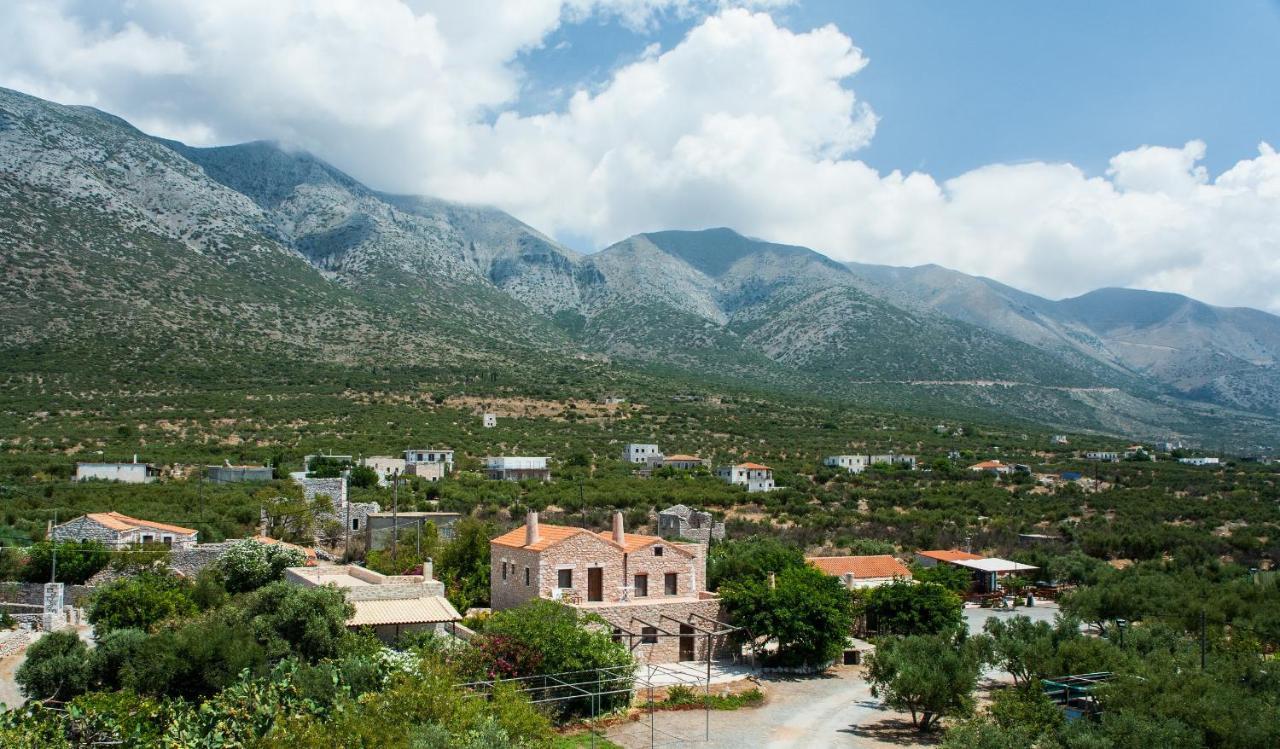 Παραδοσιακό Ξενοδοχείο Τοξότης Pírgos Dhiroú Εξωτερικό φωτογραφία