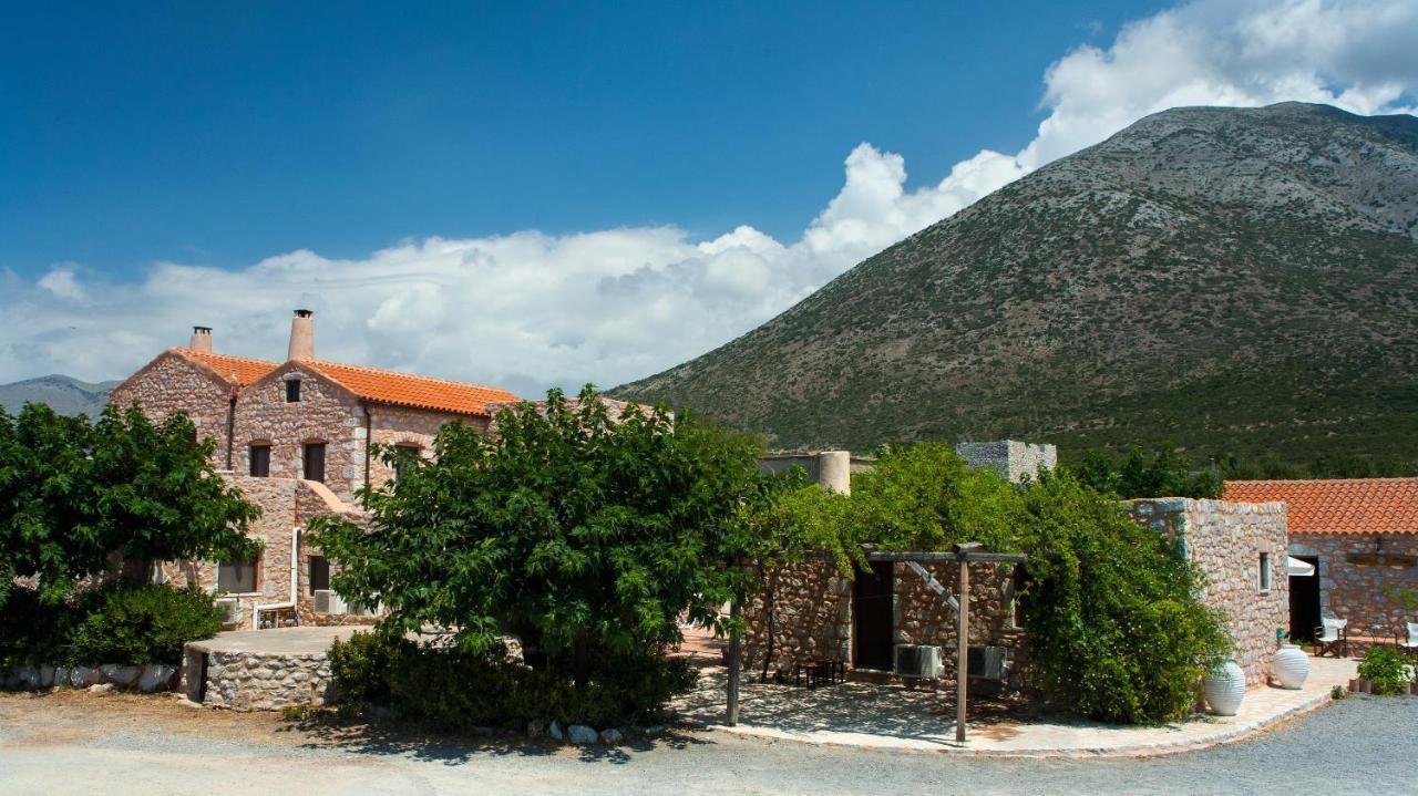Παραδοσιακό Ξενοδοχείο Τοξότης Pírgos Dhiroú Εξωτερικό φωτογραφία